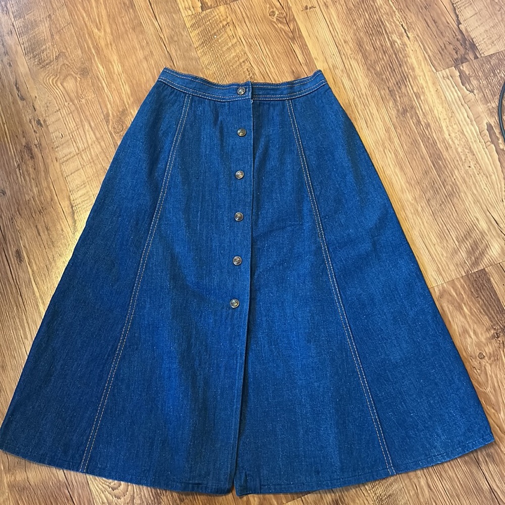 Vintage high rise denim snap button skirt -size XS